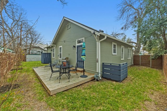 306 W 44th ST A, Austin, TX 78751