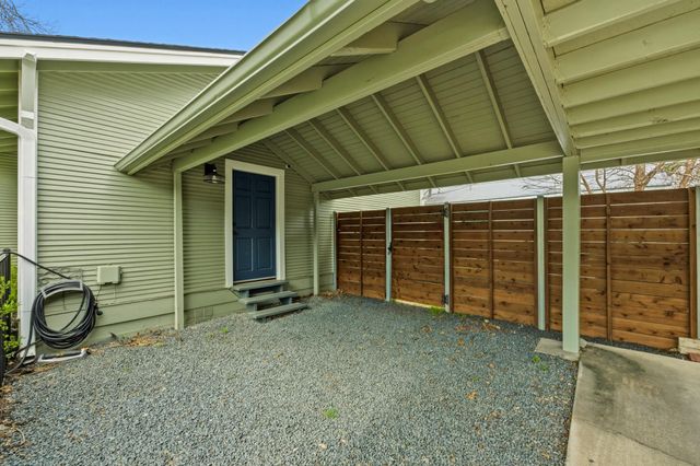 306 W 44th ST A, Austin, TX 78751