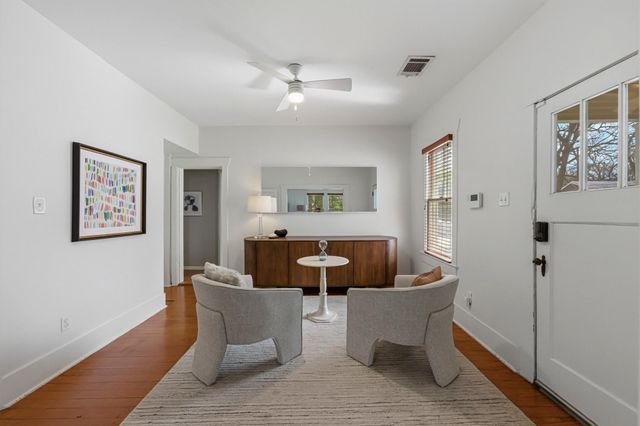 306 W 44th ST A, Austin, TX 78751