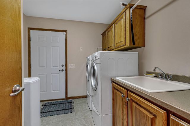 1575 White Cloud Drive S, Isle, MN 56342