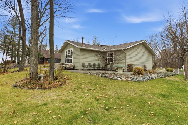 1575 White Cloud Drive S, Isle, MN 56342