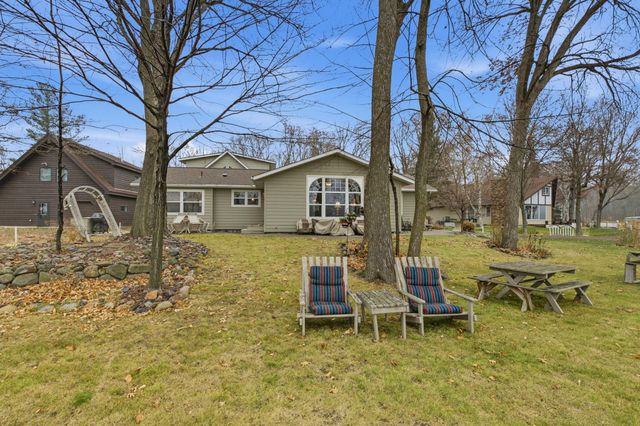 1575 White Cloud Drive S, Isle, MN 56342