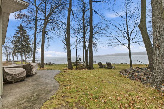 1575 White Cloud Drive S, Isle, MN 56342