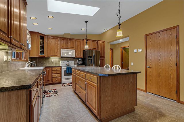 1575 White Cloud Drive S, Isle, MN 56342