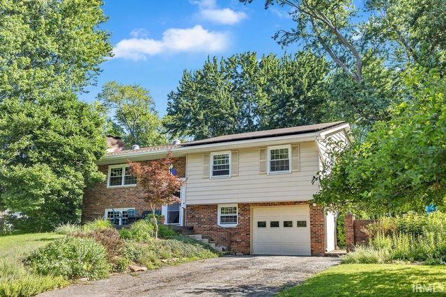 2213 S Sussex Drive, Bloomington, IN 47401