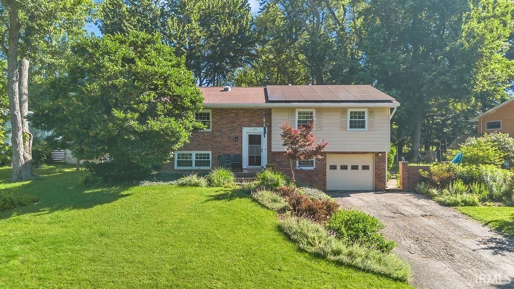 2213 S Sussex Drive, Bloomington, IN 47401