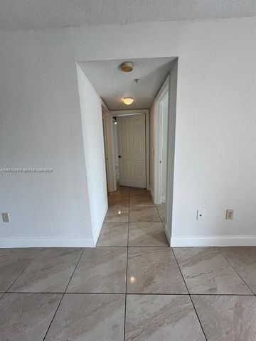 5065 Wiles Road 103, Coconut Creek, FL 33073