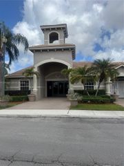 5065 Wiles Road 103, Coconut Creek, FL 33073