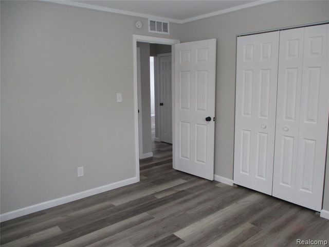 23726 Bolam Avenue, Warren, MI 48089