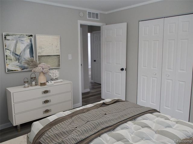 23726 Bolam Avenue, Warren, MI 48089