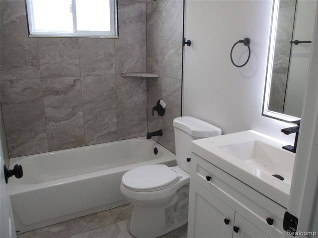 23726 Bolam Avenue, Warren, MI 48089