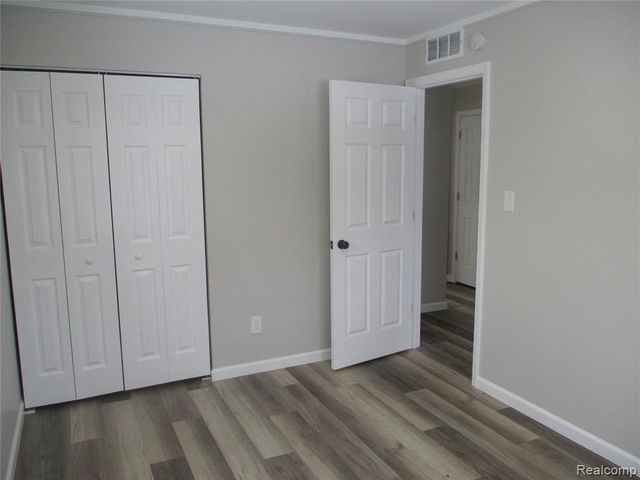 23726 Bolam Avenue, Warren, MI 48089