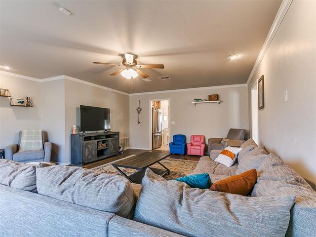 2306 County Road 1231, Blanchard, OK 73010