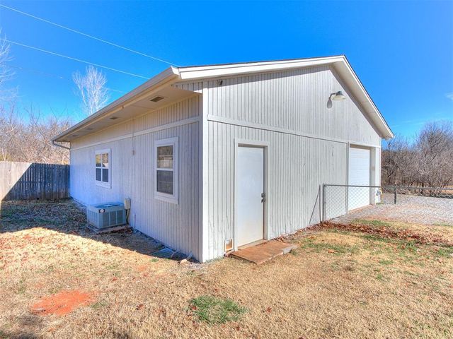 2306 County Road 1231, Blanchard, OK 73010