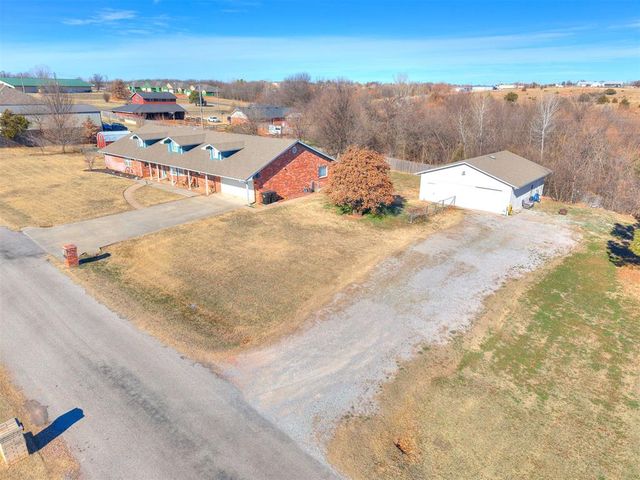 2306 County Road 1231, Blanchard, OK 73010