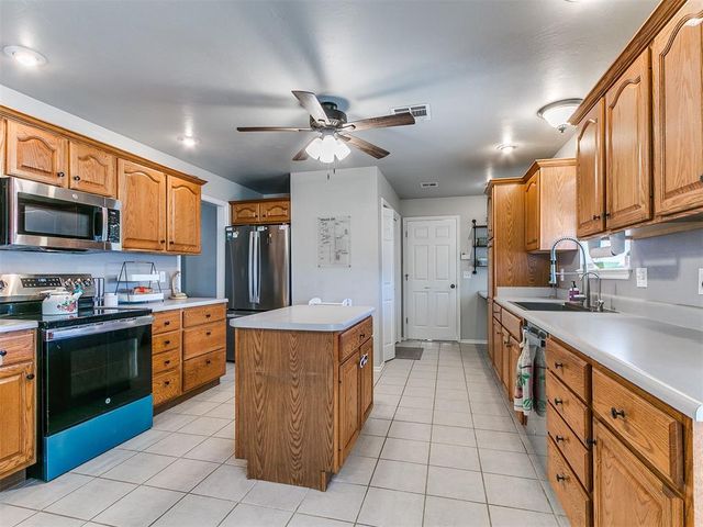 2306 County Road 1231, Blanchard, OK 73010