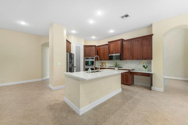 10293 Medicis Place, Wellington, FL 33449