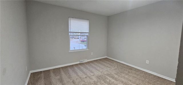 1005 SW 23rd Street, Blue Springs, MO 64015