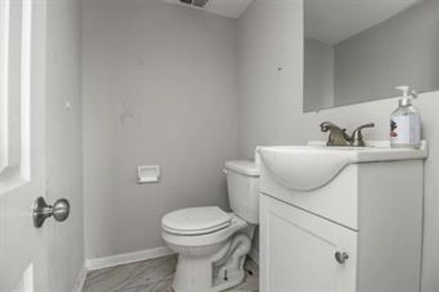 1005 SW 23rd Street, Blue Springs, MO 64015