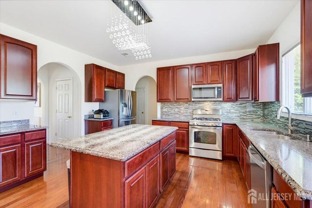 5 La Jolla Court, Old Bridge, NJ 08857