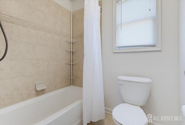 5 La Jolla Court, Old Bridge, NJ 08857
