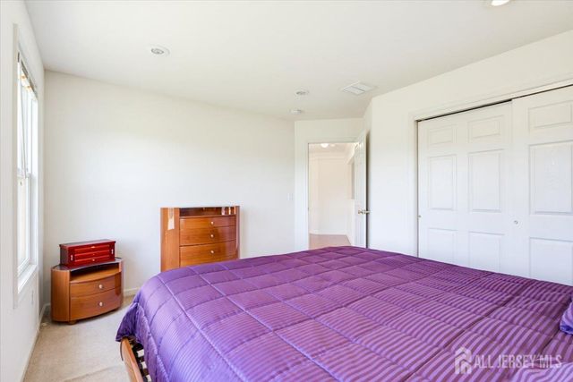 5 La Jolla Court, Old Bridge, NJ 08857