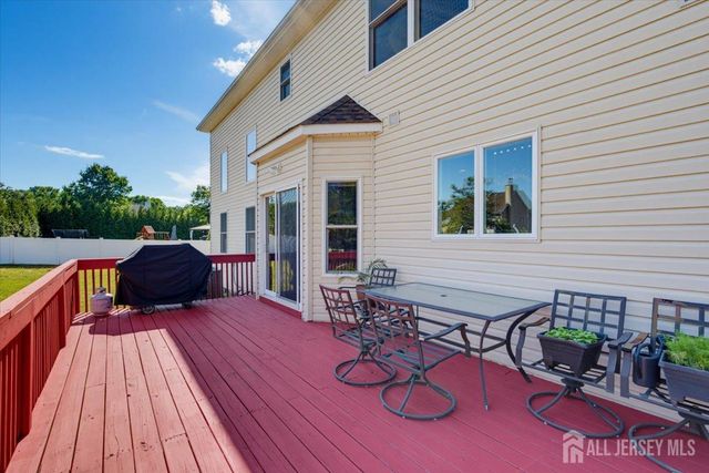 5 La Jolla Court, Old Bridge, NJ 08857
