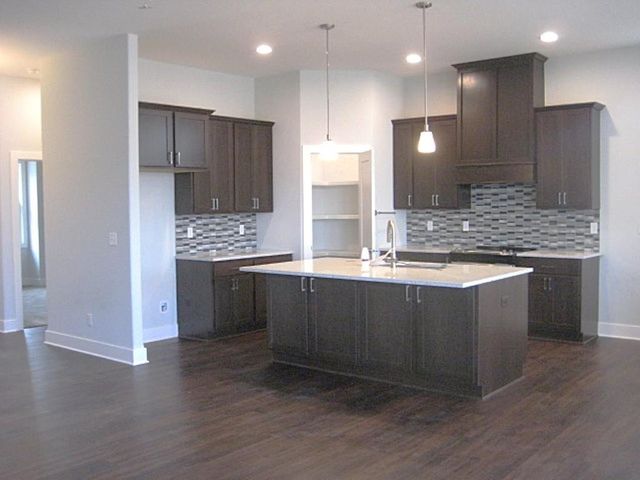 622 S CLEAR CREEK ST, Wichita, KS 67230