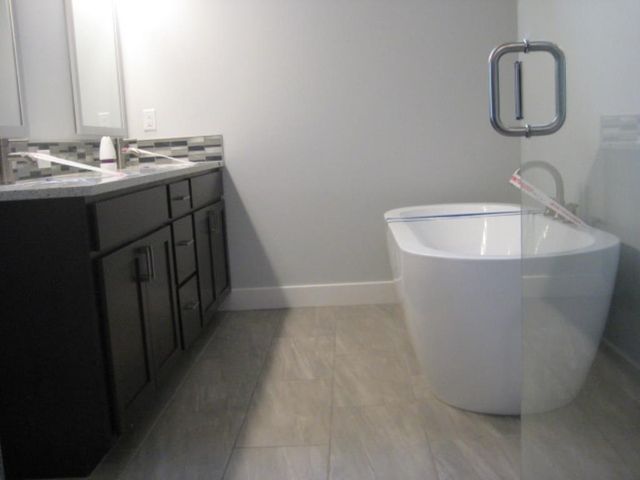 622 S CLEAR CREEK ST, Wichita, KS 67230