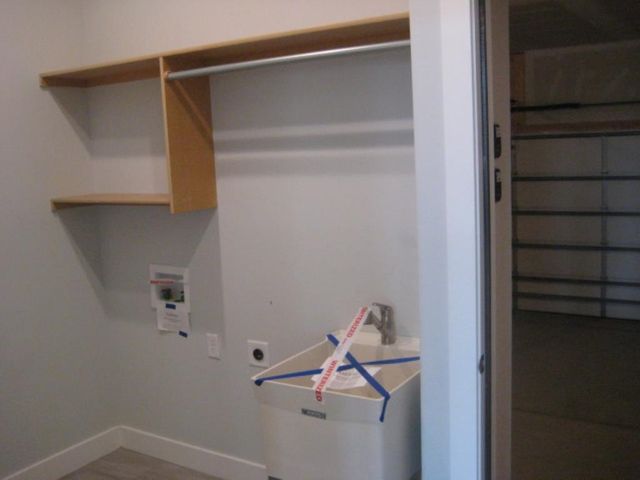 622 S CLEAR CREEK ST, Wichita, KS 67230