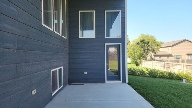 622 S CLEAR CREEK ST, Wichita, KS 67230