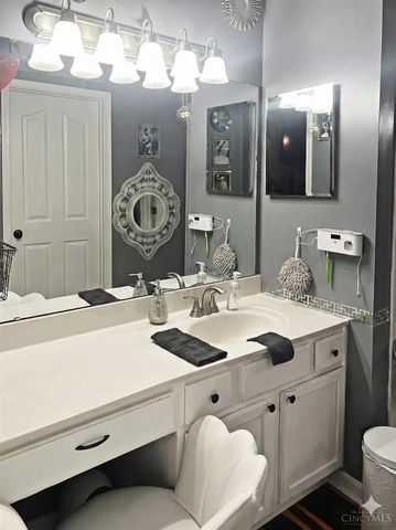 8903 Eastwind Way, West Chester, OH 45069