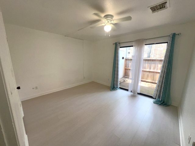 8100 Cambridge Street 75, Houston, TX 77054