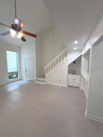 8100 Cambridge Street 75, Houston, TX 77054