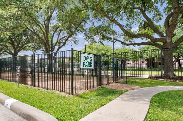 8100 Cambridge Street 75, Houston, TX 77054