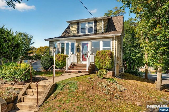 50 Oakwood Avenue, Bloomfield, NJ 07003
