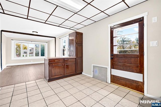 50 Oakwood Avenue, Bloomfield, NJ 07003
