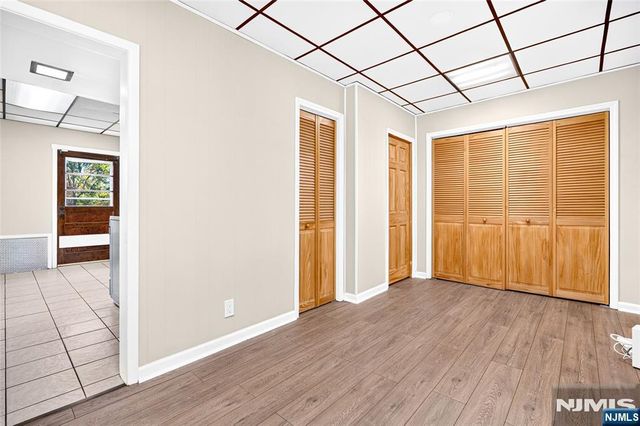 50 Oakwood Avenue, Bloomfield, NJ 07003