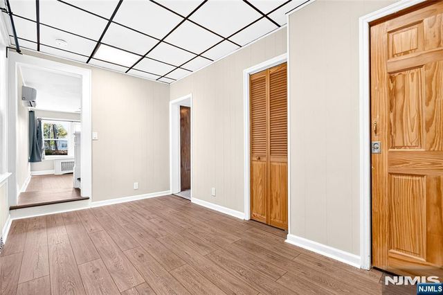 50 Oakwood Avenue, Bloomfield, NJ 07003
