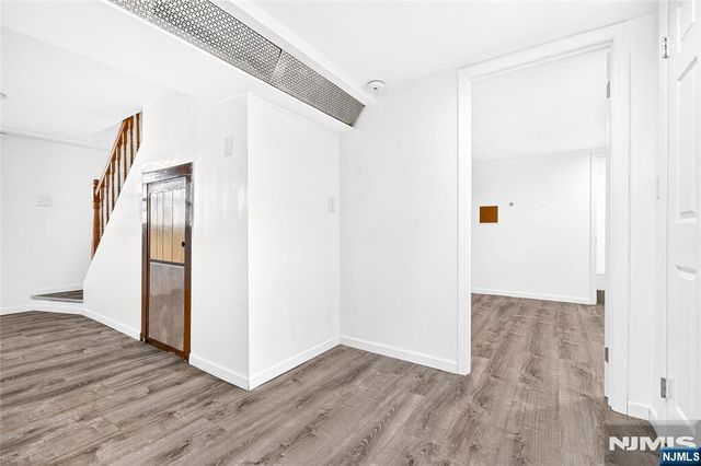 50 Oakwood Avenue, Bloomfield, NJ 07003
