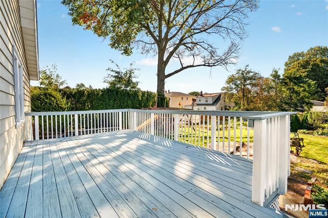 50 Oakwood Avenue, Bloomfield, NJ 07003