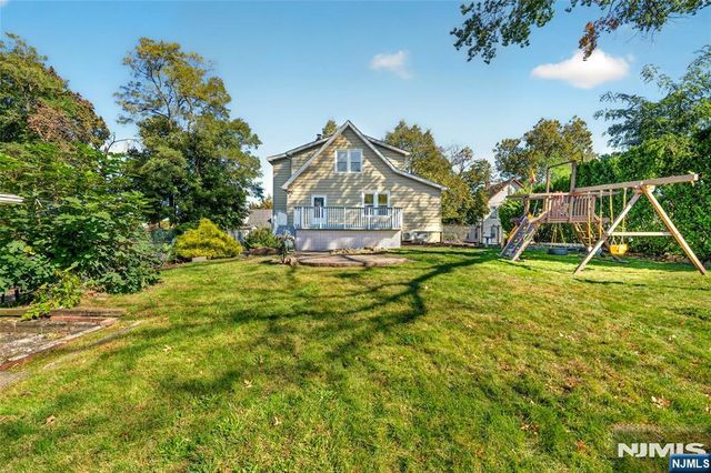 50 Oakwood Avenue, Bloomfield, NJ 07003