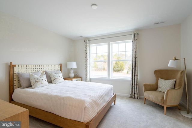 47 WHITAKER CT, Millville, NJ 08332