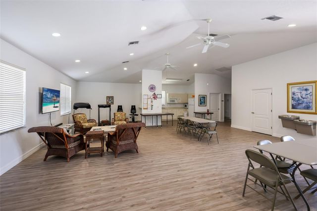 216 VISTA DEL LAGO WAY, Venice, FL 34292