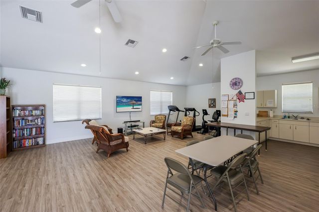 216 VISTA DEL LAGO WAY, Venice, FL 34292