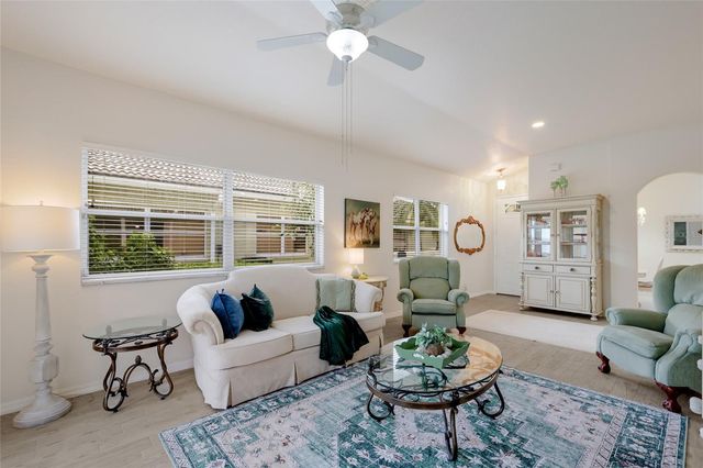 216 VISTA DEL LAGO WAY, Venice, FL 34292