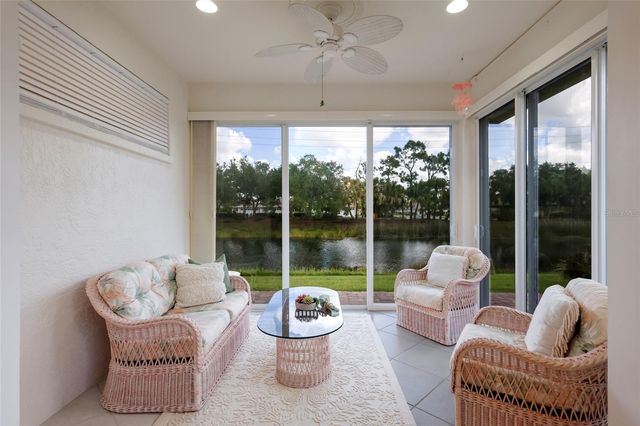 216 VISTA DEL LAGO WAY, Venice, FL 34292