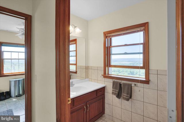 511 SUMMER HILL RD, Schuylkill Haven, PA 17972