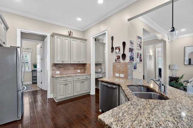 380 SYDNEY Drive S, Prattville, AL 36066