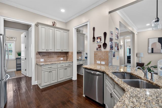 380 SYDNEY Drive S, Prattville, AL 36066